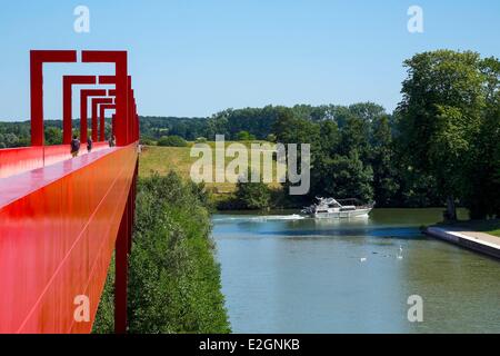 France Val d'Oise Cergy Axe Majeur de travail monumental conçu par l'architecte et sculpteur Dani Karavan Gateway Banque D'Images