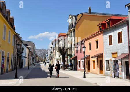 Montagnes du Nord de la ville de Cetinje Monténégro Ul Njegoseva street. Banque D'Images