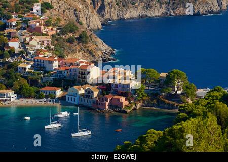 L'île Ionienne Grèce village Assos Céphalonie Banque D'Images