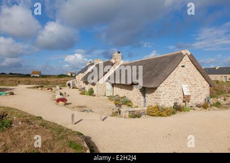 Finistere Pays Pagan Kerlouan Menehan ancien hameau de pêcheurs et les algues restauré Banque D'Images