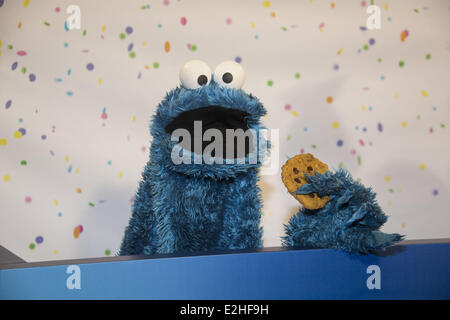 Kruemelmonster aka Cookie Monster célébrant le 40ème anniversaire de Sesame Street Sesamstrasse à NDR studios. Où : Hambourg, Allemagne Quand : 07 Jan 2013 Banque D'Images