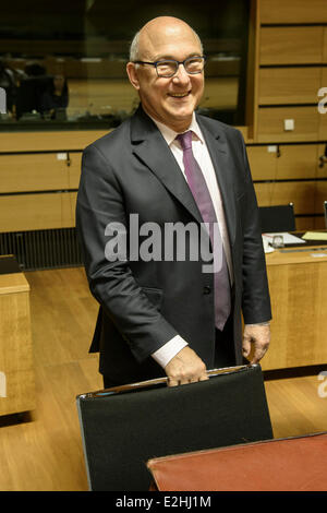 Le Luxembourg. 20 Juin, 2014. Le ministre français des Finances, Michel Sapain durant la réunion des ministres des finances du Conseil ECOFIN au Conseil européen siège à Luxembourg. Photo : afp/Alamy Live News Banque D'Images