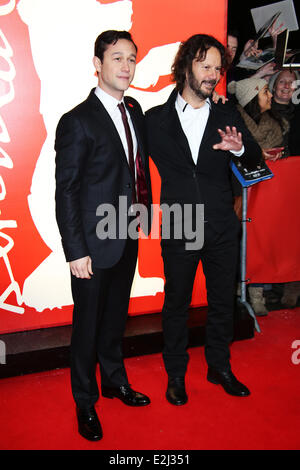 Joseph Gordon-Levitt et Ram Bergmann au 63e Festival International du Film de Berlin (Berlinale) - Don Jon's Addiction premiere - Berlinale Palast de Potsdamer Platz. Crédits : Eva Napp/WENN.com Où : Berlin, Allemagne Quand : 08 févr. 2013 Banque D'Images