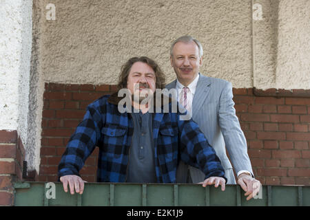 Armin Rohde, Ludger Pistor lors d'un photocall sur le plateau pour l'Allemand TV film Ein Schnitzel für vier. Où : Cologne, Allemagne Quand : 22 Avr 2013 Banque D'Images