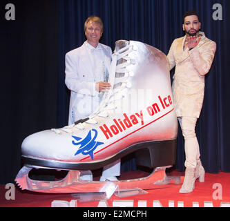 Harald Gloeoeckler, Norbert Schramm participant à la conférence de presse pour le nouveau spectacle Holiday on Ice Platinum. Où : Hambourg, Allemagne Quand : 19 août 2013 Banque D'Images