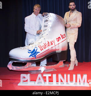 Harald Gloeoeckler, Norbert Schramm participant à la conférence de presse pour le nouveau spectacle Holiday on Ice Platinum. Où : Hambourg, Allemagne Quand : 19 août 2013 Banque D'Images