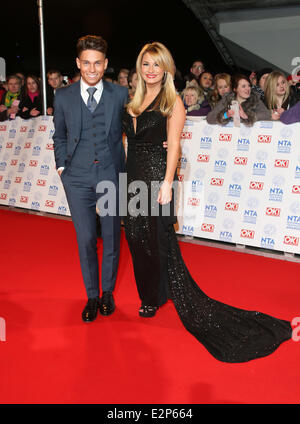 Le National Television Awards (2013) ont eu lieu à l'O2 arena - Arrivées avec : Joey Essex et Sam Faiers Où : Londres, Banque D'Images