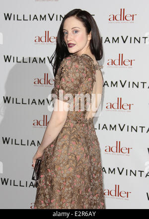 WilliamVintage BAFTAs : dîner organisé à St Pancras Renaissance London Hotel - Arrivées avec : Andrea Riseborough Où : London, Royaume-Uni Quand : 08 févr. 2013 Banque D'Images