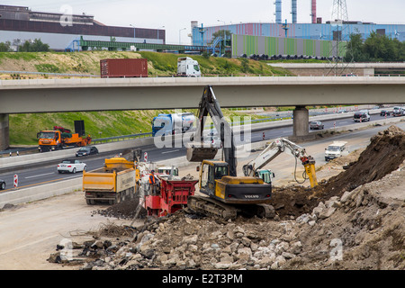 Les travaux routiers, la construction sur l'autoroute A 40, autoroute, Banque D'Images
