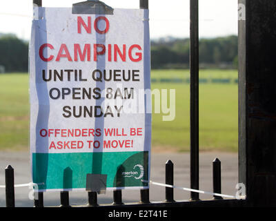 Wimbledon London,UK. 21 juin 2014. Un panneau est placé à l'extérieur d'un parc gate par Merton Conseil pour le Wimbledon tennis Crédit : file d'amer ghazzal/Alamy Live News Banque D'Images