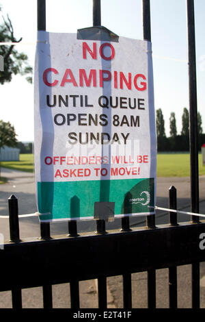 Wimbledon London,UK. 21 juin 2014. Un panneau est placé à l'extérieur d'un parc gate par Merton Conseil pour le Wimbledon tennis Crédit : file d'amer ghazzal/Alamy Live News Banque D'Images