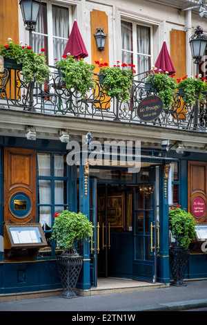 À l'entrée avant le Procope - plus vieux restaurant de Paris, Saint Germain des Prés, Paris France Banque D'Images