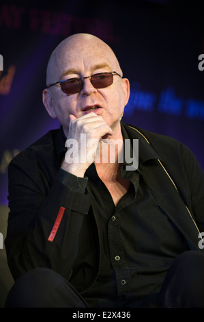 Alan McGee ancien record label musicien propriétaire et gestionnaire de parler de la vie dans l'industrie de la musique, Hay Festival 2014 ©Jeff Morgan Banque D'Images