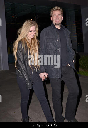 Avril Lavigne et Chad Kroeger dehors et environ avec : Chad Kroeger,Avril Lavigne Où : Los Angeles, California, United States Quand : 08 Avr 2013 Banque D'Images