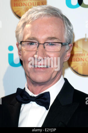 L'Animal britannique rend hommage tenue à BBC Elstree Studios - Arrivées avec : Paul O'Grady Où : Elstree, Royaume-Uni Quand : 11 Avr 2013 Banque D'Images