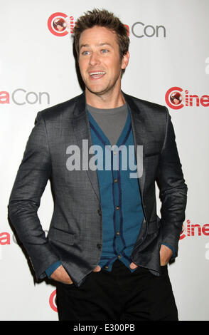 Au cours d'événements Disney 2013 CinemaCon au Caesars Palace Resort and Casino comprend : Armie Hammer Où : Las Vegas, Nevada, United States Quand : 17 Avr 2013 Banque D'Images