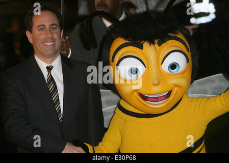 Londres, Royaume-Uni. 6Th Dec 2007. Jerry Seinfeld assiste à la première UK de 'Bee Movie' à l'Empire Leciester Square © Ferdaus Shamim/ZUMA/ZUMAPRESS.com/Alamy fil Live News Banque D'Images