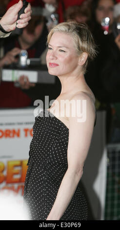 Londres, Royaume-Uni. 6Th Dec 2007. Renne Zellweger assiste à la première UK de 'Bee Movie' à l'Empire Leciester Square © Ferdaus Shamim/ZUMA/ZUMAPRESS.com/Alamy fil Live News Banque D'Images