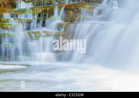 L'eau tombe à Glen Park, Williamsville New York. Banque D'Images