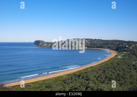 Palm Beach de Sydney depuis le promontoire de barrenjoey, Sydney, Nouvelle-Galles du Sud, Australie sur un ciel bleu hiverne en 2014 Banque D'Images