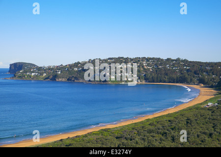 Palm Beach de Sydney depuis le promontoire de barrenjoey, Sydney, Nouvelle-Galles du Sud, Australie sur un ciel bleu hiverne en 2014 Banque D'Images