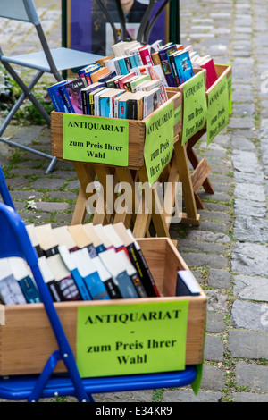 Livres, livres sur l'offre, prix, choix Banque D'Images