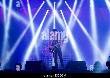 Le festival de Glastonbury 2013 - Jour 1 - Performances - Arctic Monkeys Arctic Monkeys : d' où : Pilton, Royaume-Uni Quand : 29 Juin 2013 Banque D'Images