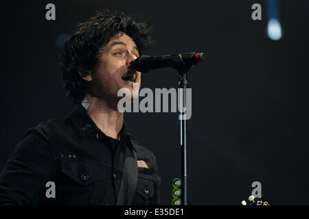 Bravalla Festival - Jour 1-- Performances comprend : Green Day Billie Joe Armstrong Green Day,où : Norrkoping, Suède Quand : 27 Juin 2013 Banque D'Images