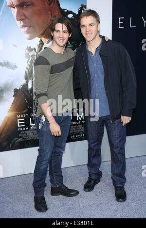 Luc Robitaille and son at the premiere of '300' held at Grauman's