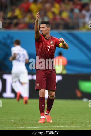 Manaus, Brésil. 22 Juin, 2014. Cristiano Ronaldo du Portugal réagit au cours de la Coupe du Monde 2014 Groupe G avant-match entre la France et le Portugal à l'Arena stade de l'Amazonie à Manaus, Brésil, 22 juin 2014. Photo : Marius Becker/dpa/Alamy Live News Banque D'Images