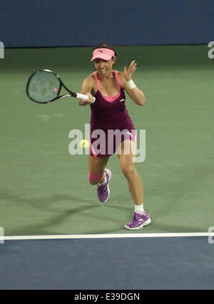 Joueur chinois Zheng Jie bat Venus Williams à l'US Open de Tennis de Flushing Meadows Park comprend : Zheng Jie Où : Flushing Meadows, New York, United States Quand : 29 août 2013 Banque D'Images