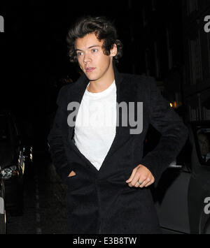 Les célébrités laissez 'un autre Magazine' partie tenue à N5 Hertfiord street club à Mayfair dispose d' Harry Styles : où : London, Royaume-Uni Quand : 16 août 2013 Banque D'Images