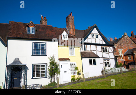 Bâtiments historiques sur le green Marlborough, Wiltshire, Angleterre Banque D'Images