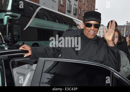 L'arrivée des bandes pour Arthur's Day (Arthur Guinness) à l'hôtel Morrison avec : Bobby Womack Où : Dublin, Irlande Date : 25 Sep 2013 ** Non disponible pour publication dans des magazines tabloïds irlandais ou Irish** Banque D'Images