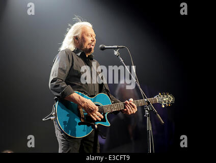 Barry Gibb effectuant à la Manchester Arena avec : Barry Gibb où : Manchester, Royaume-Uni Quand : 29 août 2013 Banque D'Images
