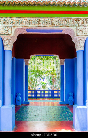 Les magnifiques jardins Majorelle restauré avec soin par Yves Saint-Laurent à Marrakech, Maroc, Afrique du Nord. Banque D'Images