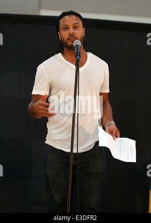 Brandon Jay McLaren de USA Networks GRACELAND participe à l'Assemblée de l'école pour les caractères s'unir à la campagne de lutte contre l'intimidation à l'Ouest et de l'Académie Technique de carrière à Las Vegas avec : Brandon Jay McLaren Où : Las Vegas, NV, United States Quand : 09 Oct 20 Banque D'Images