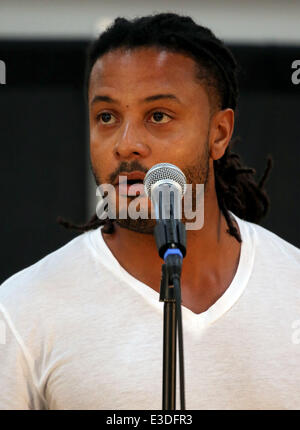 Brandon Jay McLaren de USA Networks GRACELAND participe à l'Assemblée de l'école pour les caractères s'unir à la campagne de lutte contre l'intimidation à l'Ouest et de l'Académie Technique de carrière à Las Vegas avec : Brandon Jay McLaren Où : Las Vegas, NV, United States Quand : 09 Oct 20 Banque D'Images