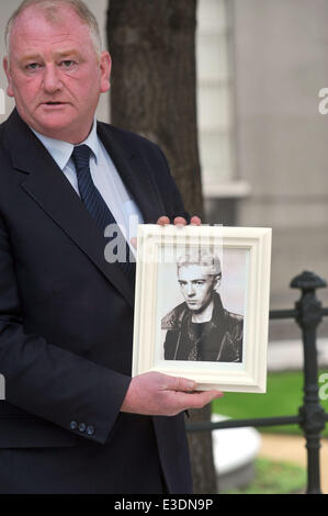 Les obsèques du guitariste des Pogues Philip Chevron à la Mansion House dispose d''atmosphère où : Dublin, Irlande Quand : 12 Oct 2013 Banque D'Images