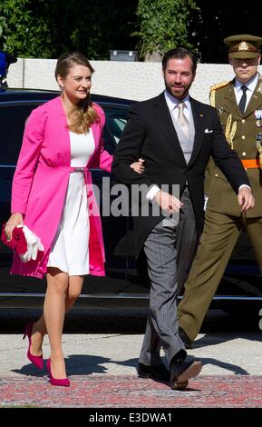 Le Luxembourg. 23 Juin, 2014. Grand-duc Guillaume et héréditaires de la grande-duchesse Stéphanie arriver au Grand Théâtre Journée Nationale de Luxembourg à Luxembourg, le 23 juin 2014. Cérémonie dans le Grand Théâtre, à souiller l'avenue de la liberté et plus tard Te Deum à la Cathédrale Photo : Albert Ph. van der Werf/DPA/Alamy Live News Banque D'Images