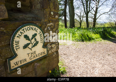 Bordé par la rivière Wye, le barrage est situé dans une campagne Herefordshire et a de nombreux secrets à découvrir historique. Banque D'Images