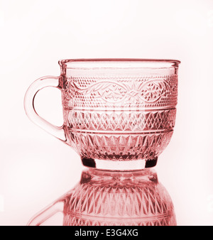 Coupe verre vide avec ombre Banque D'Images