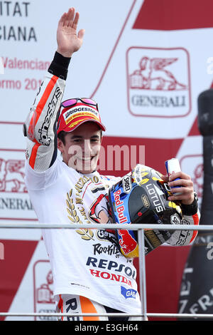 Marc MARQUEZ, l'Espagne, plus jeune Champion du monde de vitesse moto de tous les temps - 93, Marc MARQUEZ, Repsol-Honda : vélo, l'équipe Honda MotoGP MotoGP classe de Valence sur le circuit Tormo comprend : Marc MARQUEZ Où : Valence, Espagne Quand : 10 Nov 2013 Banque D'Images