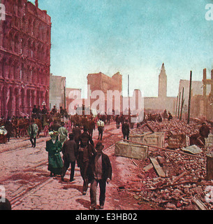 La destruction de San Francisco, Californie, le 18 avril 1906, montrant la Market Street et Ferry Building Tower Banque D'Images