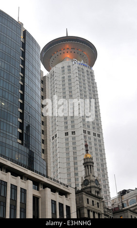 Radisson Blu Hotel Shangha New World, Nanjing West Road, Shanghai, i China Banque D'Images