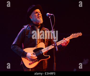 Des années 70, groupe de rock américain 'Télévision' jouer au vicaire Street... Avec : Jimmy Rip - où la télévision : Dublin, Irlande Date : 22 Nov 2013 Banque D'Images