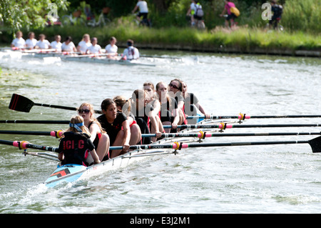 Cambridge peut bosses, Jesus College mesdames huit Banque D'Images