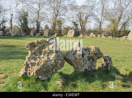 Les pierres historiques et anciennes de Limestone Rollright près du village anglais de long Compton dans les Cotswolds, Oxfordshire, Angleterre, Royaume-Uni Banque D'Images