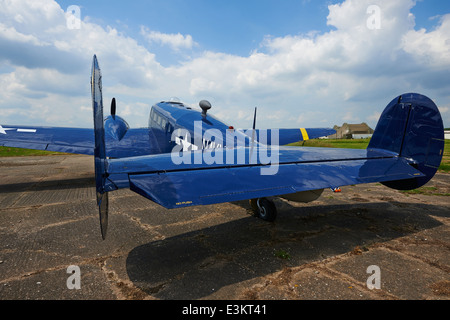 Hêtre Expeditor Model 18 réalisés en 1952 l'Aérodrome de Bruntingthorpe Leicestershire UK Banque D'Images