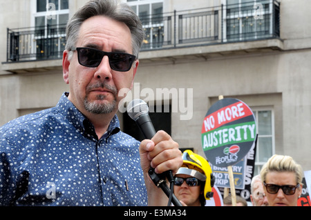 John Rees - activiste politique britannique, communicateur, écrivain et membre de coalition contre la guerre - Londres, 21 juin 2014 Banque D'Images